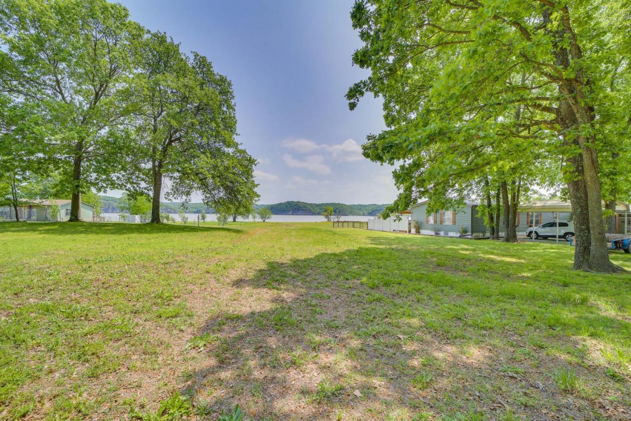 Modern Fairland Log Cabin With Lake Access! Exterior photo